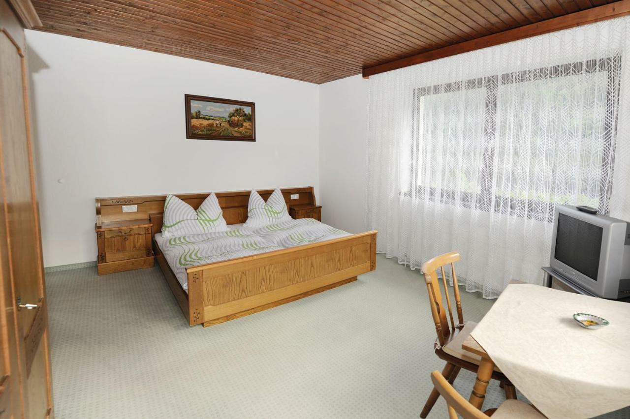 Haus Karin Panzió Sankt Gallenkirch Szoba fotó
